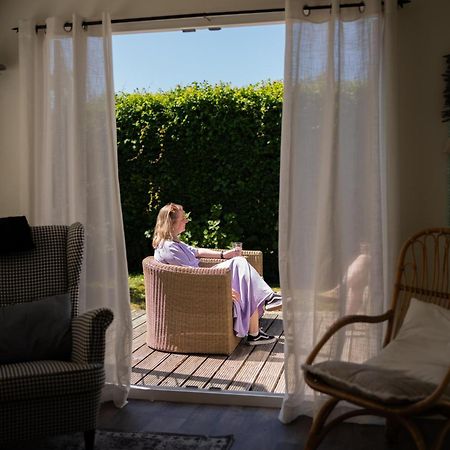 Strand-Chalet Luna - 700 Mtr Van Het Strand Van Ouddorp Luaran gambar
