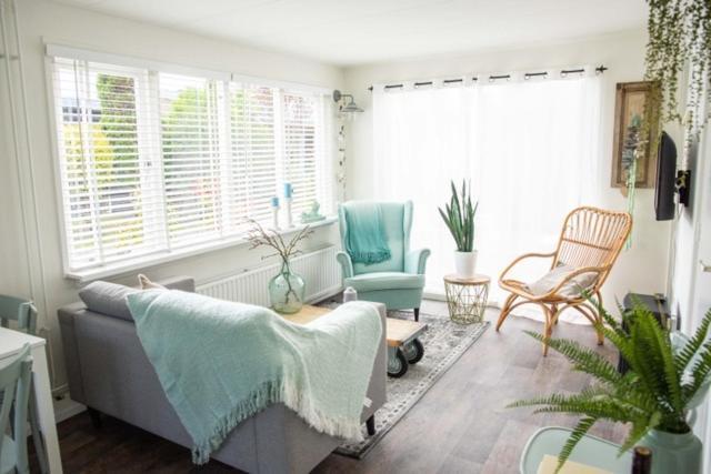 Strand-Chalet Luna - 700 Mtr Van Het Strand Van Ouddorp Luaran gambar